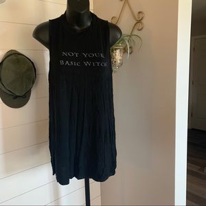 Sleeveless Shirt / Tank Top
